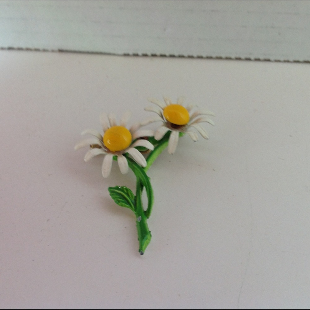 Vintage Double :Daisy Brooch Metal Flowers Green